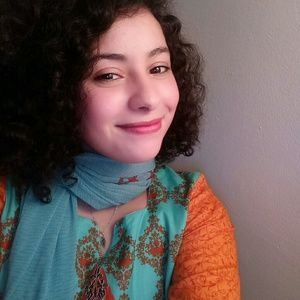 Meet your Posher, Sahar